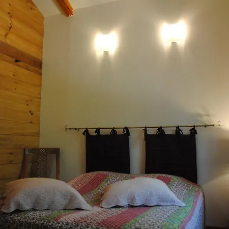 Chalet Insolite Bois Cailloux Avec Saint-Remeze