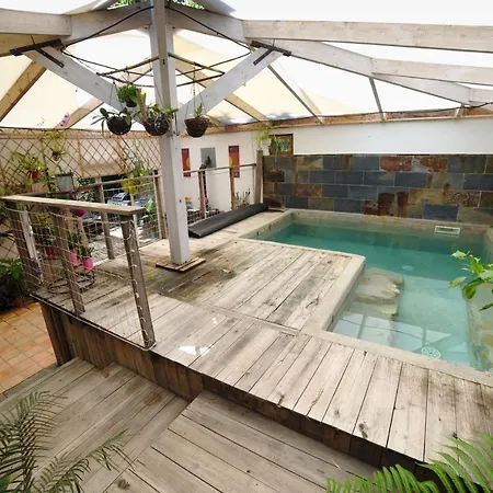 Chalet Insolite Bois Cailloux Avec *